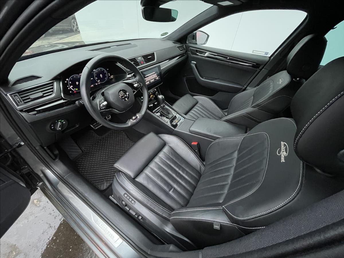 Škoda Superb