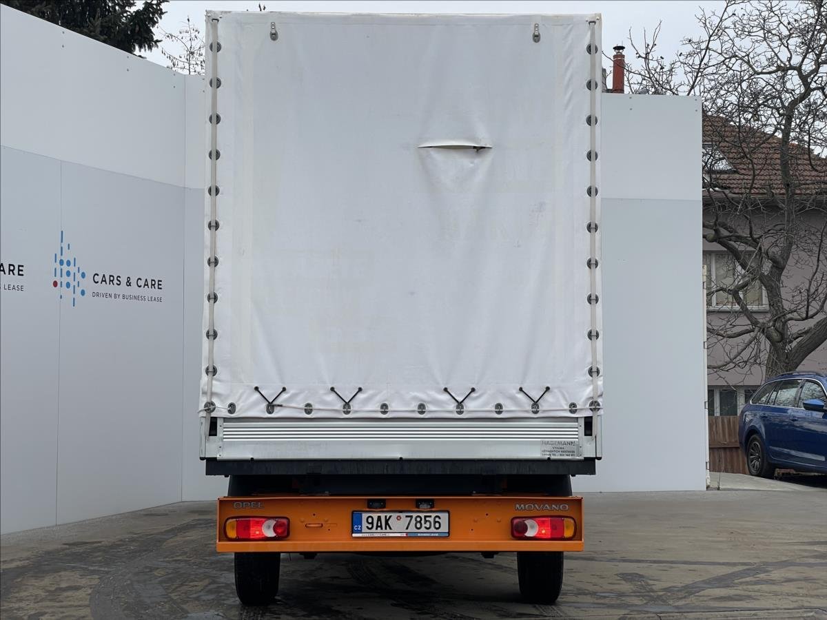 Opel Movano