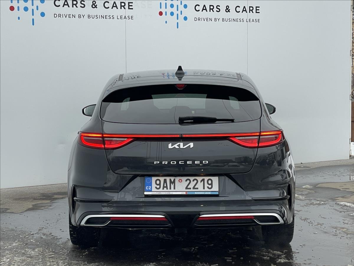 Kia ProCeed