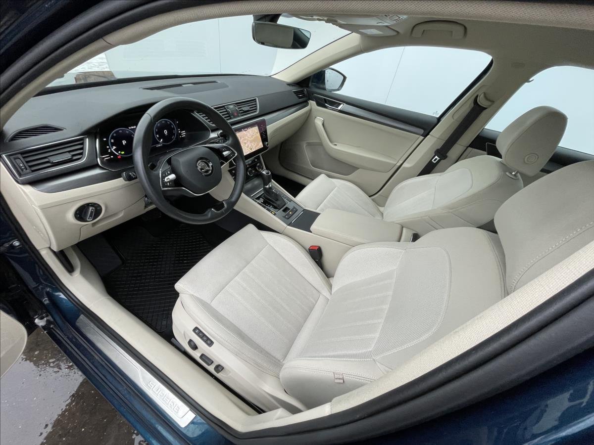 Škoda Superb