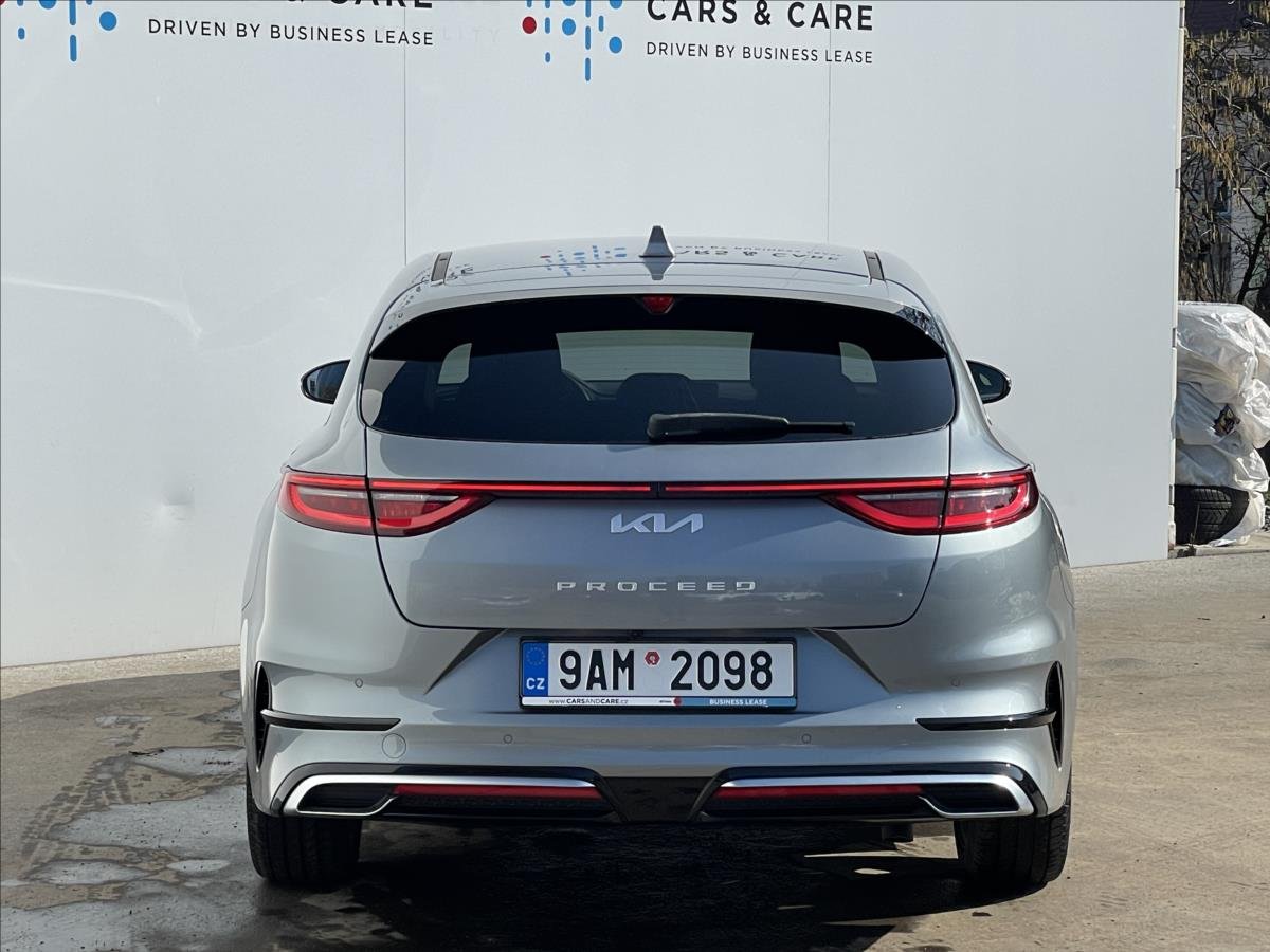 Kia ProCeed