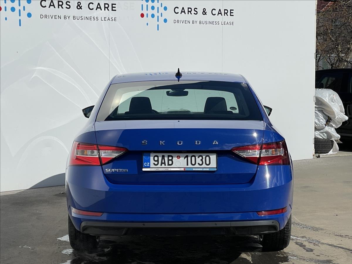 Škoda Superb
