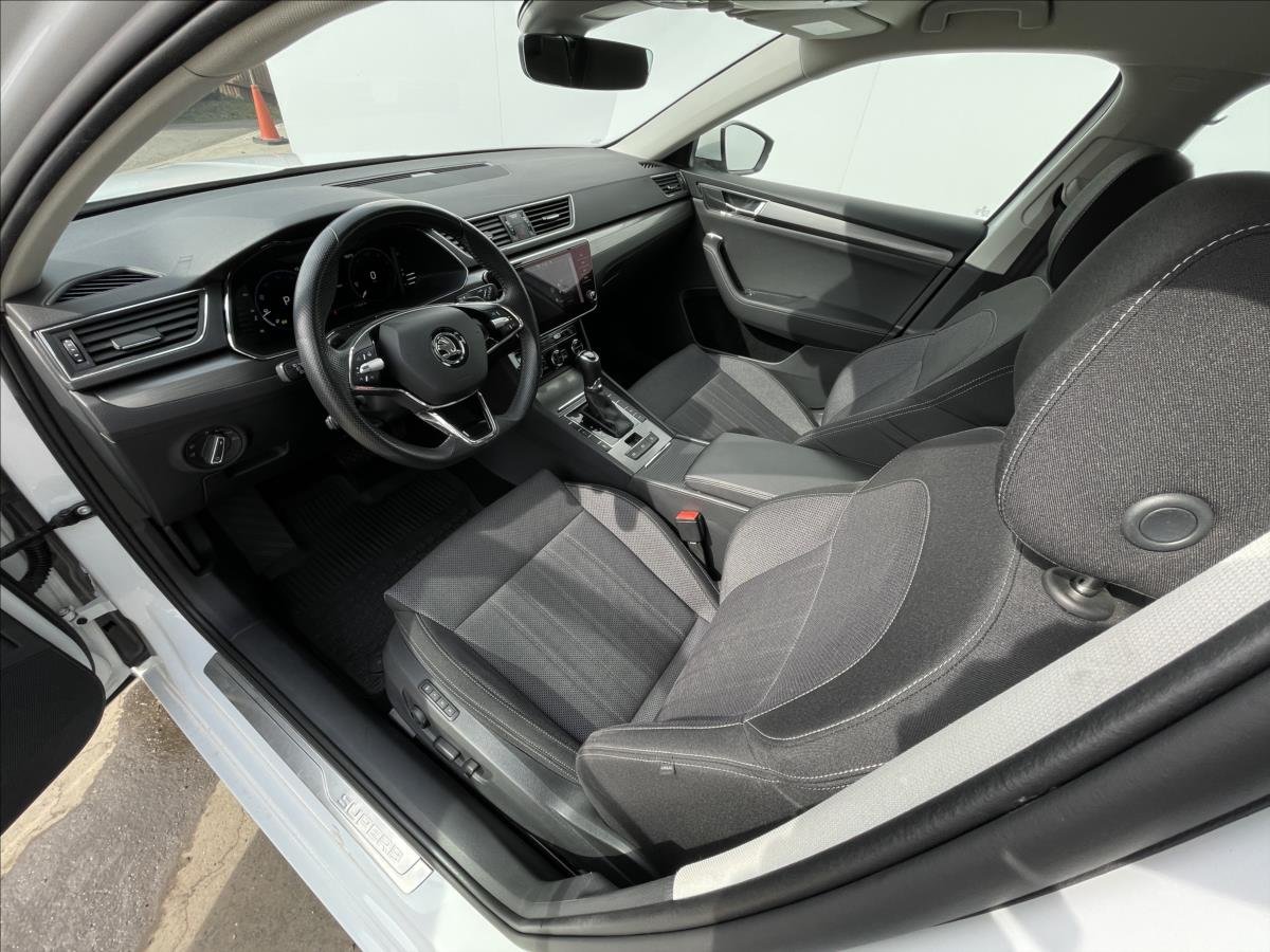 Škoda Superb