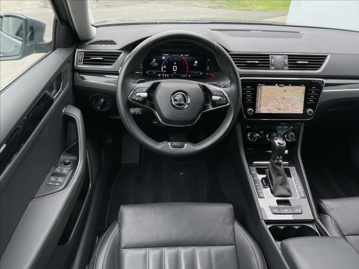 Škoda Superb