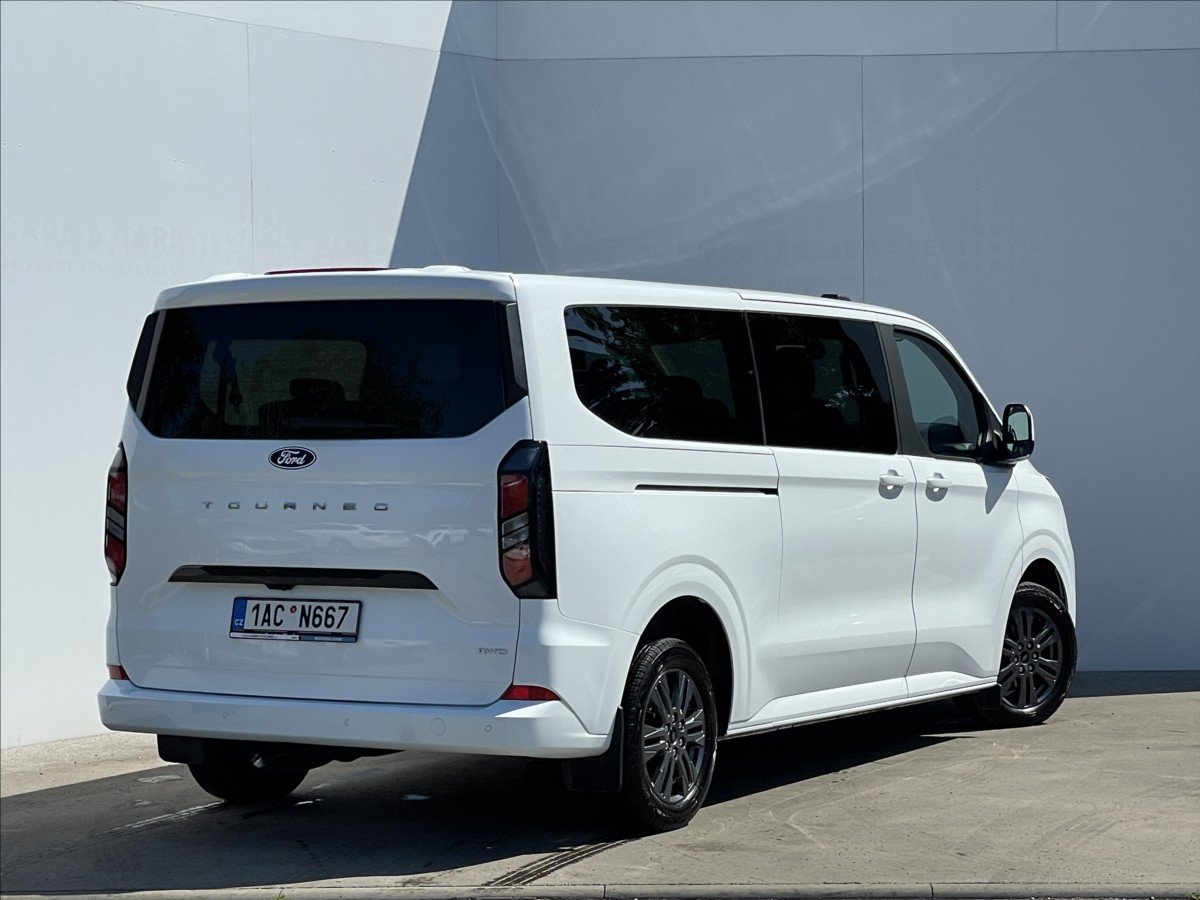 Ford Tourneo Custom