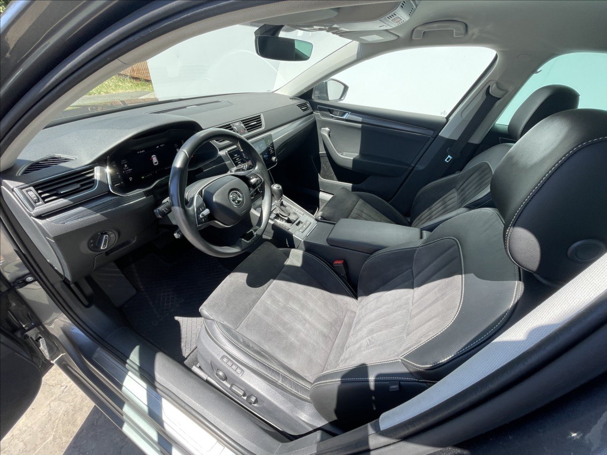 Škoda Superb