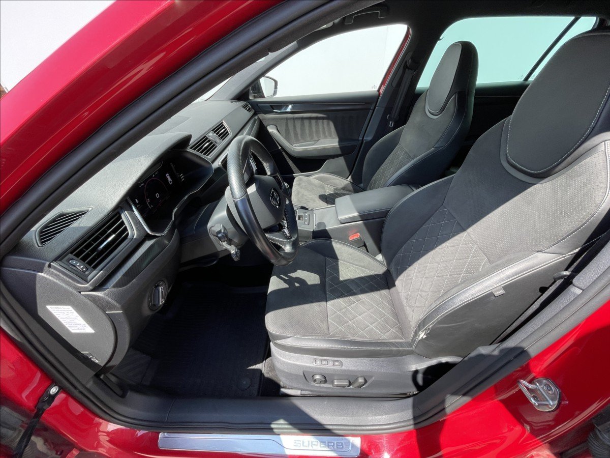 Škoda Superb