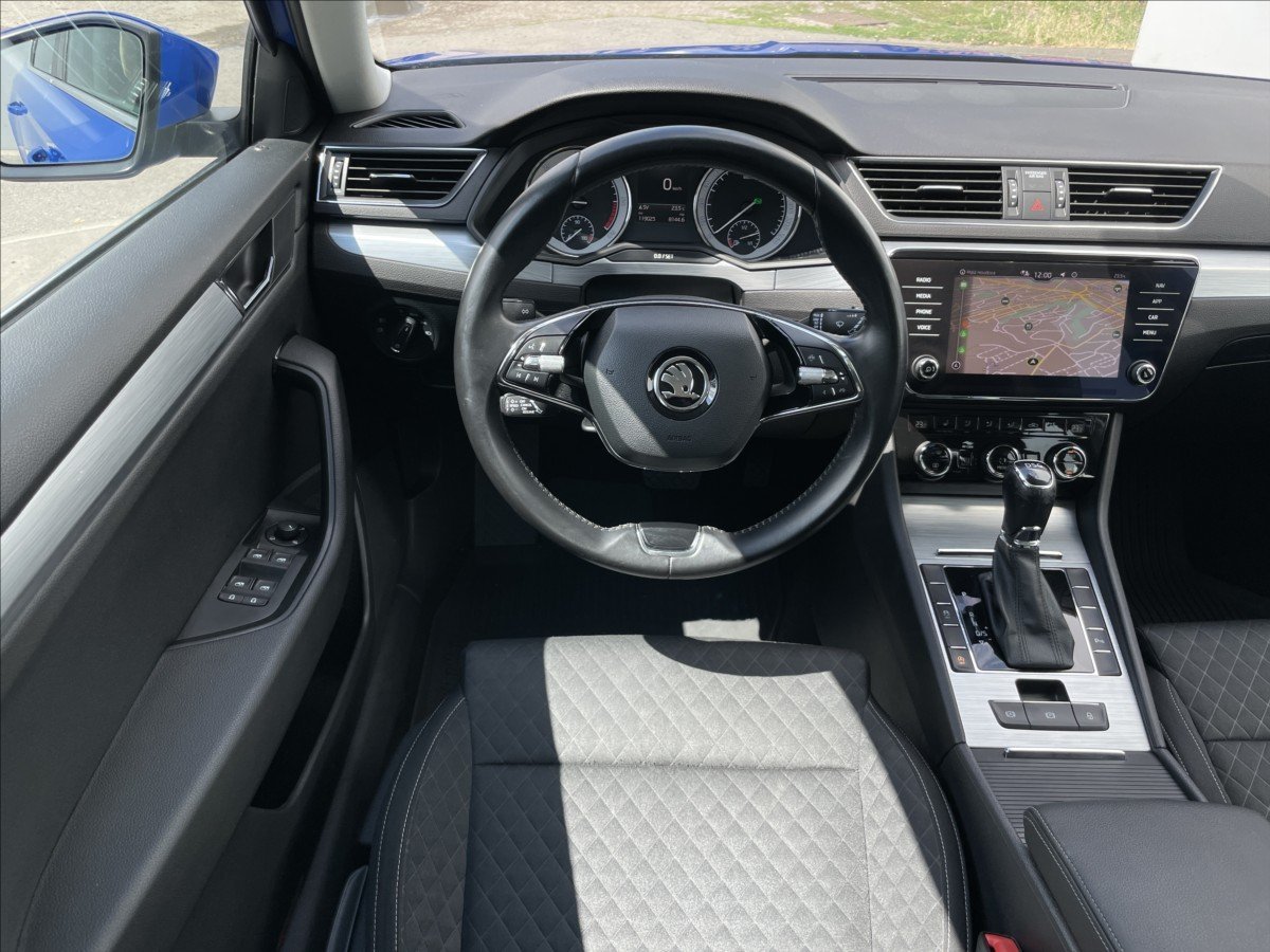 Škoda Superb
