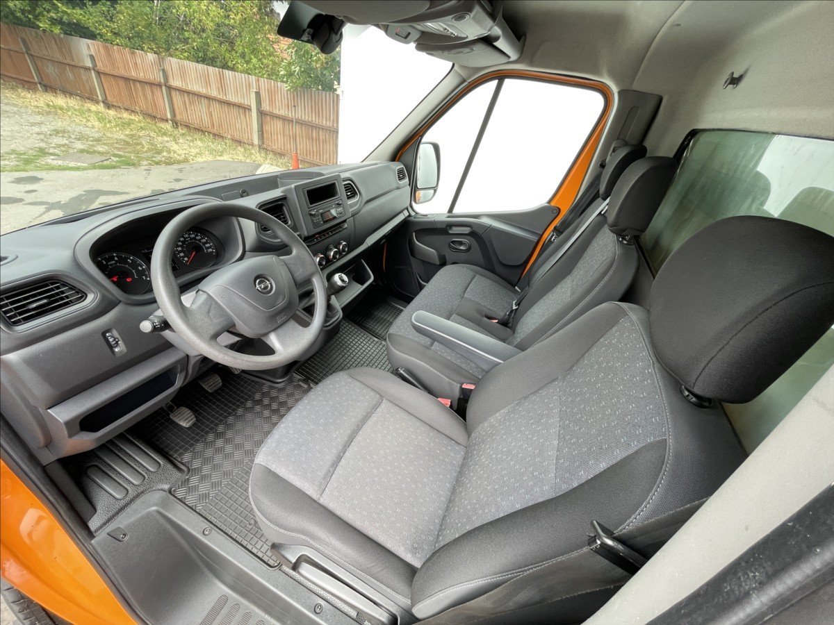 Opel Movano