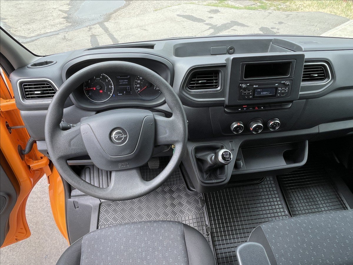 Opel Movano