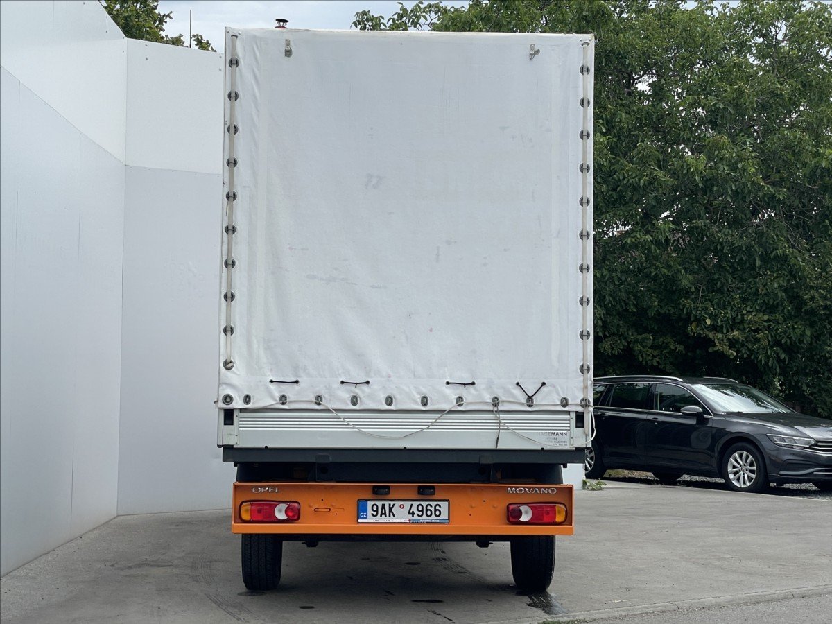 Opel Movano