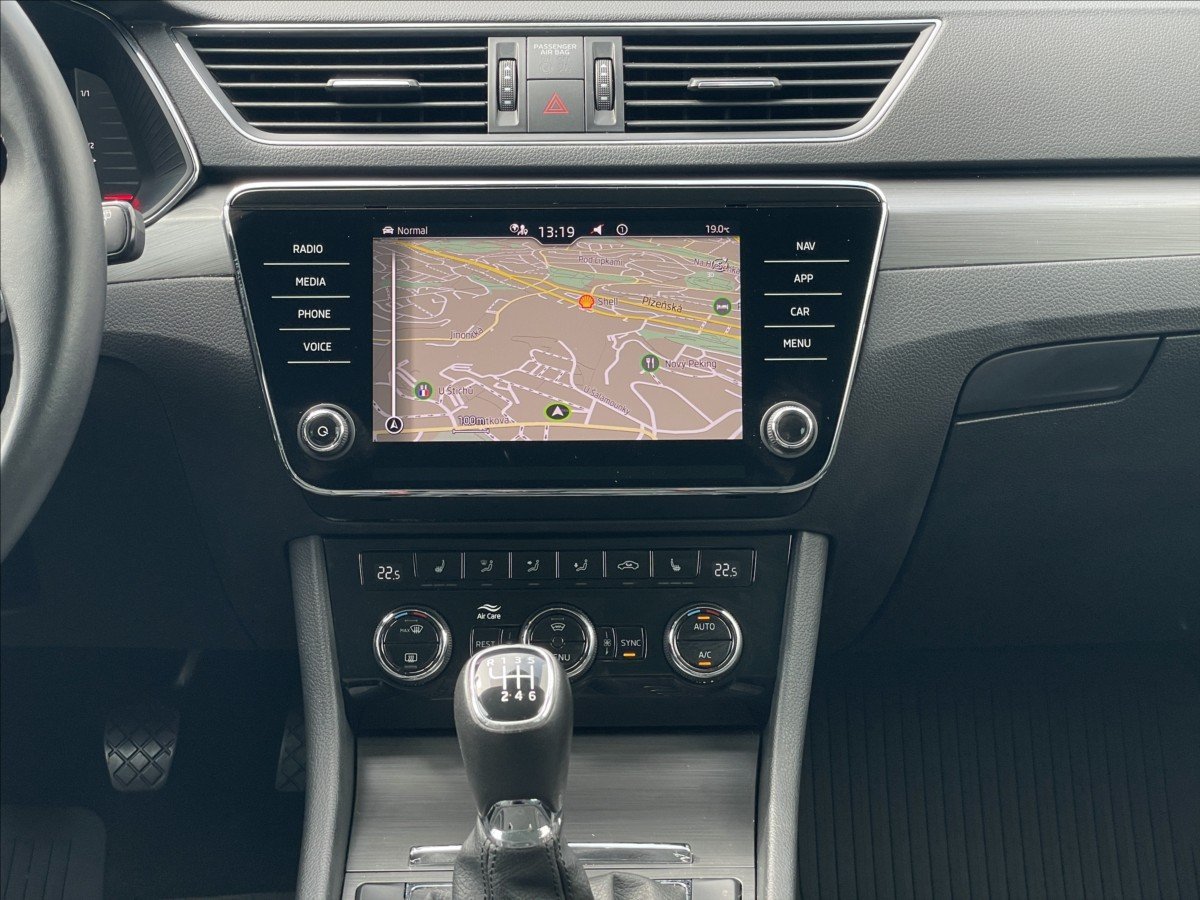 Škoda Superb